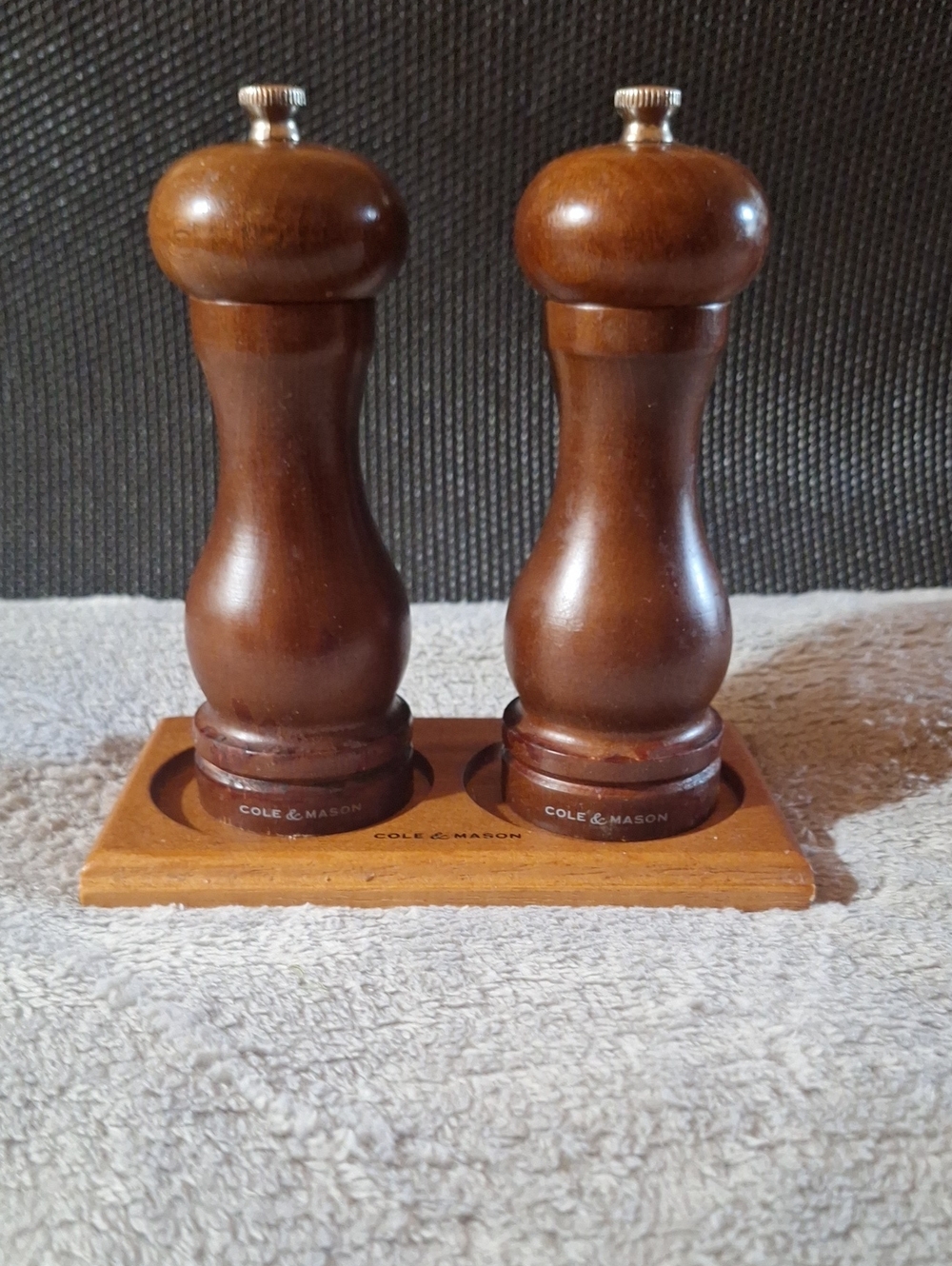Cole & Mason Wooden Salt and Pepper Mill Set - Brown